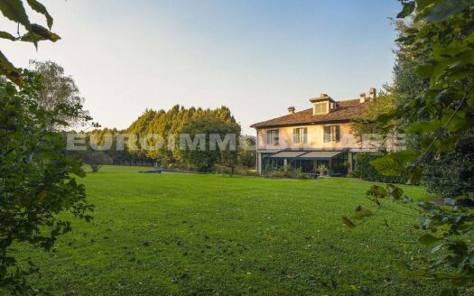 Palazzo in vendita a Brescia – ST2509